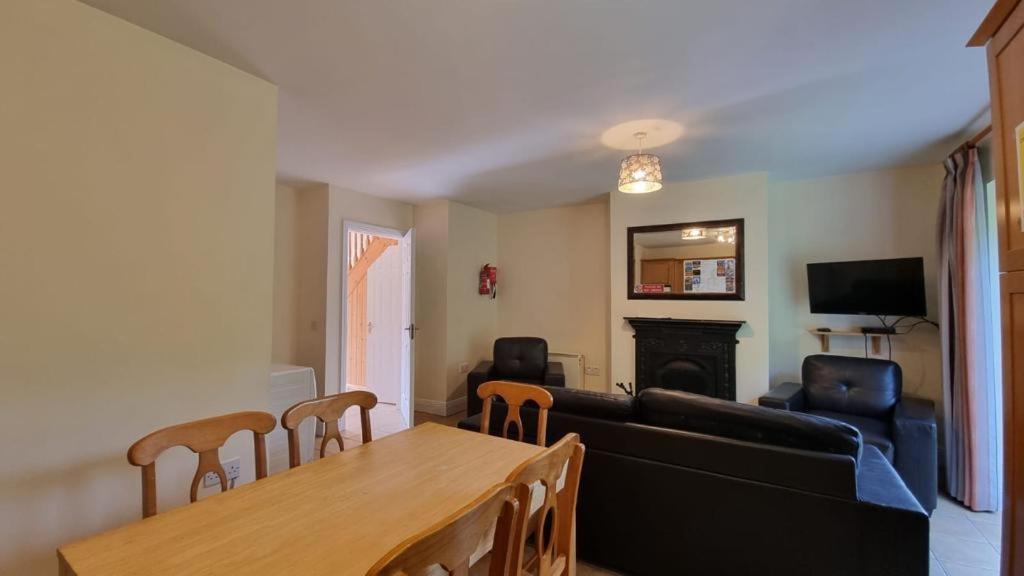 Kerry Lee Homes Tralee Bagian luar foto
